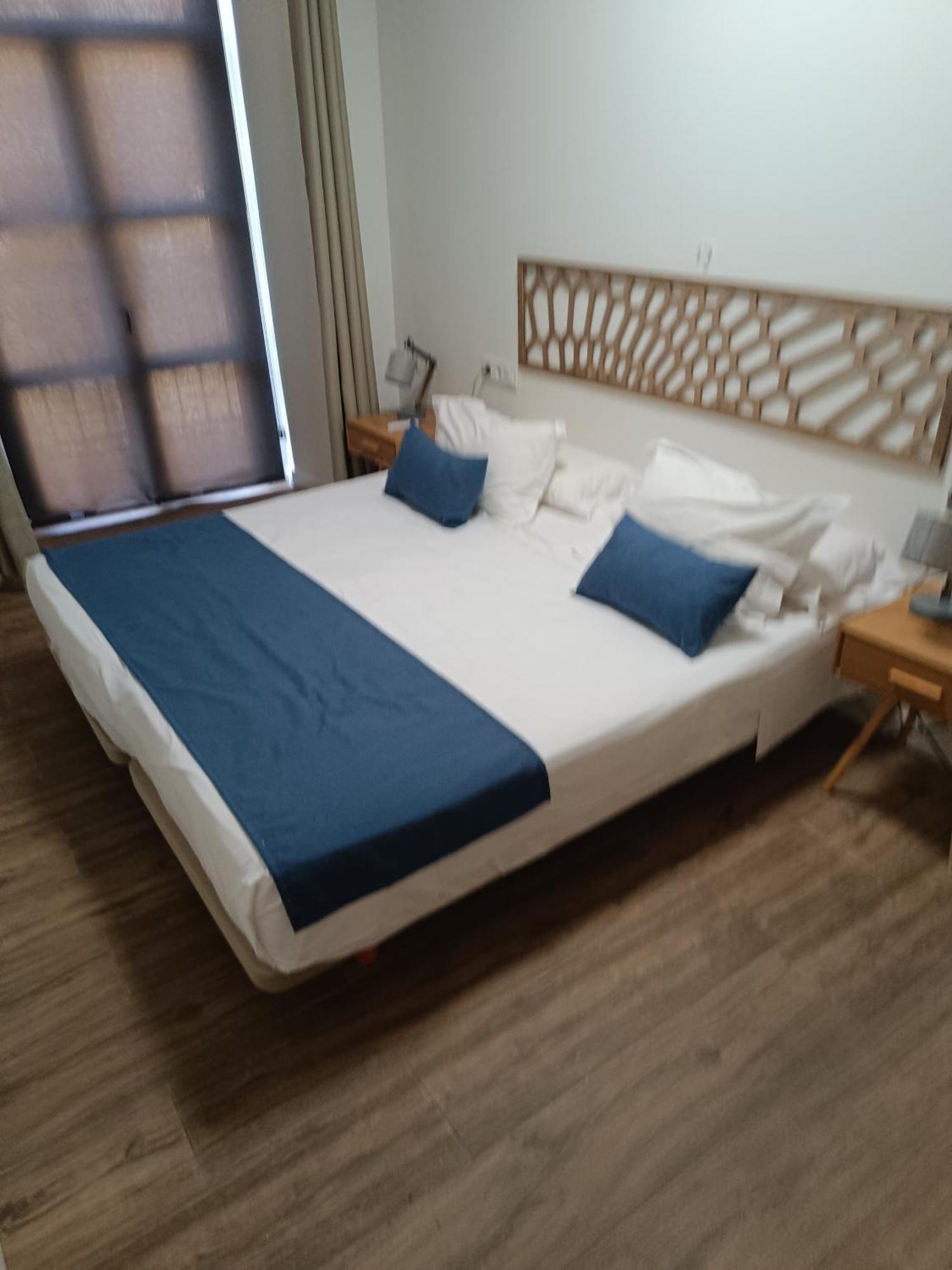 Apartamentos Al-Qazeres Luxury La Concepcion Caces المظهر الخارجي الصورة