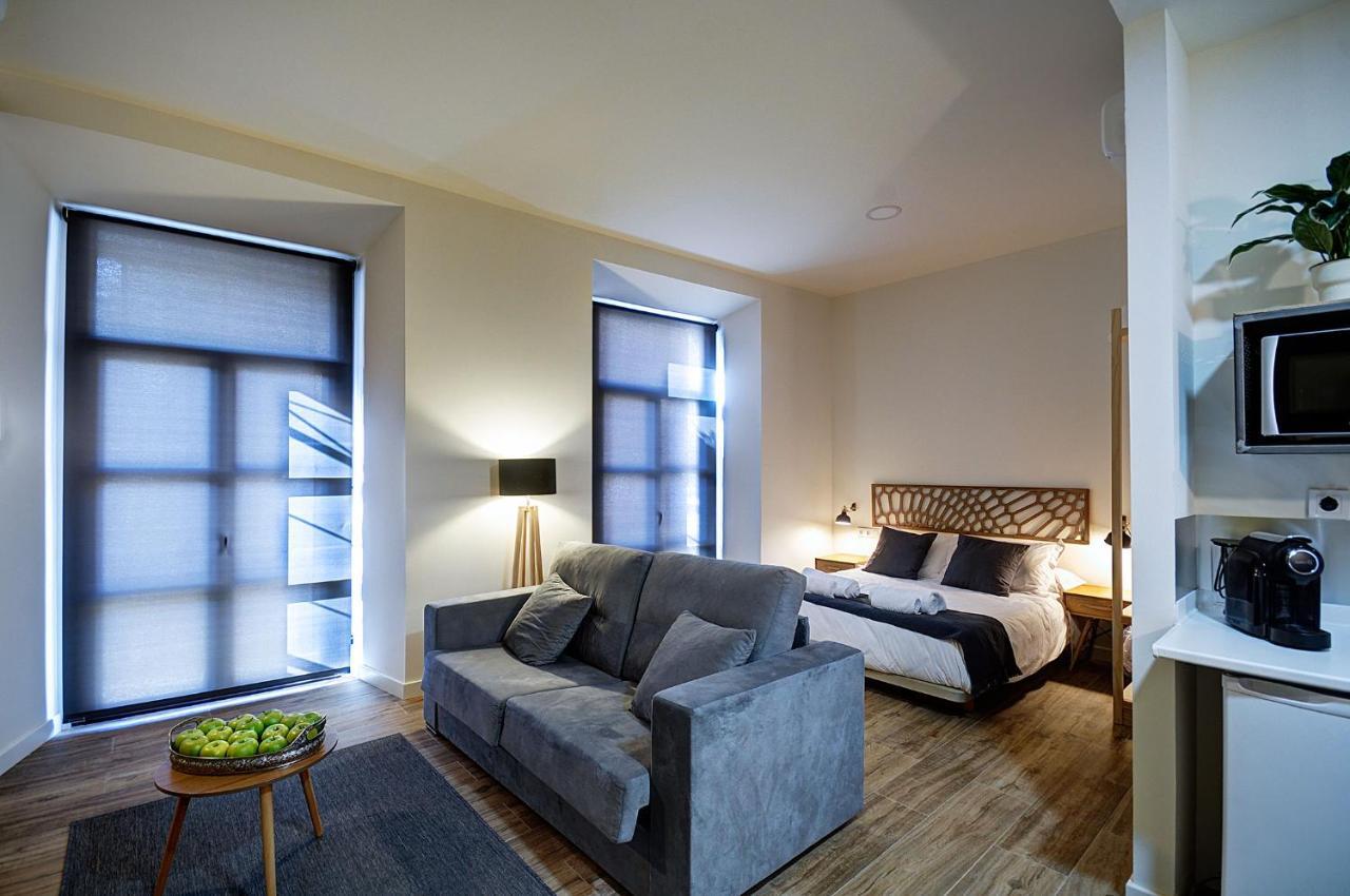 Apartamentos Al-Qazeres Luxury La Concepcion Caces المظهر الخارجي الصورة